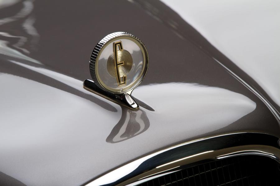 Детали экстерьера Edsel Pacer 2-Door Convertible 1958 года  (фото 2 из 35)